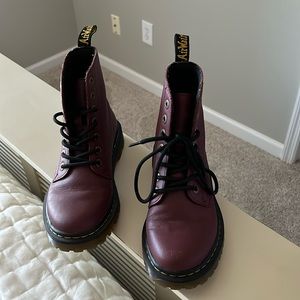 Dr.  Martens AirWair
Cherry, red smooth
1460 Lace up boots
Scratches on left toe